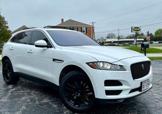 Jaguar F-Pace car