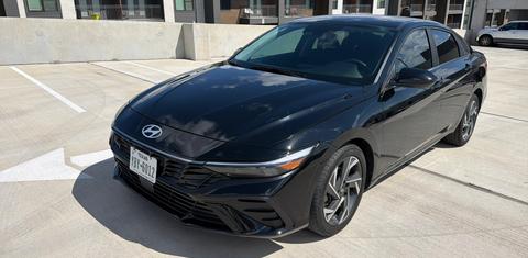 Hyundai Elantra 2024