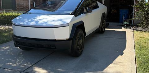 Tesla Cybertruck 2025