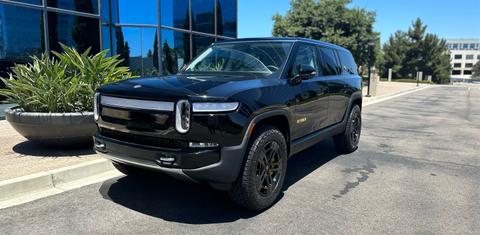 Rivian R1S 2023