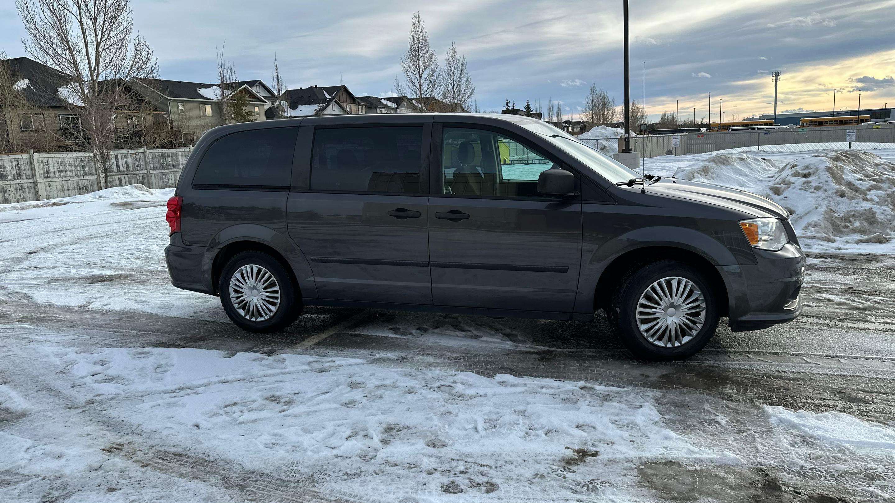 Dodge Grand Caravan 2016 in Rocky View, AB