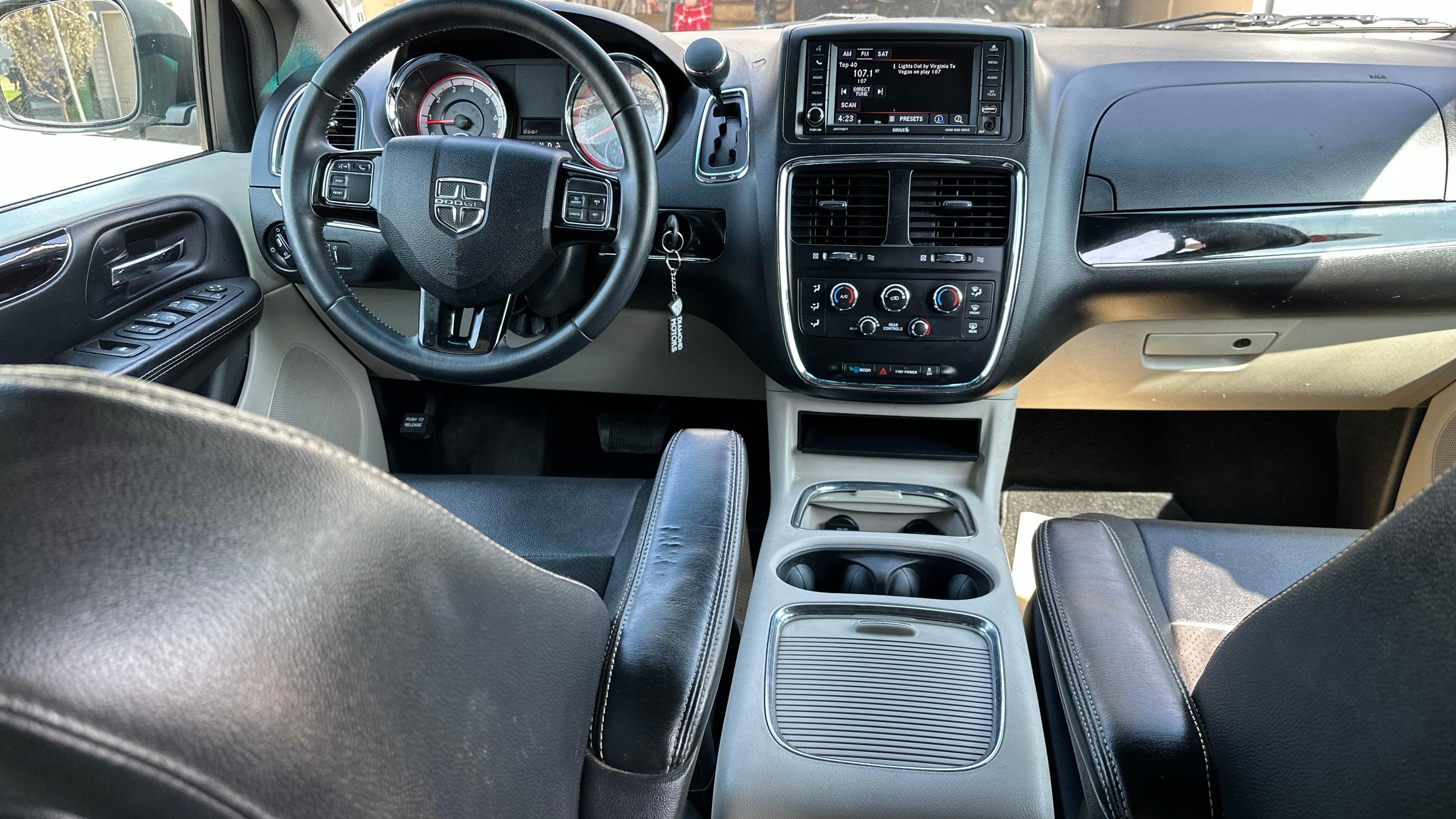 Dodge Grand Caravan 2015 à 