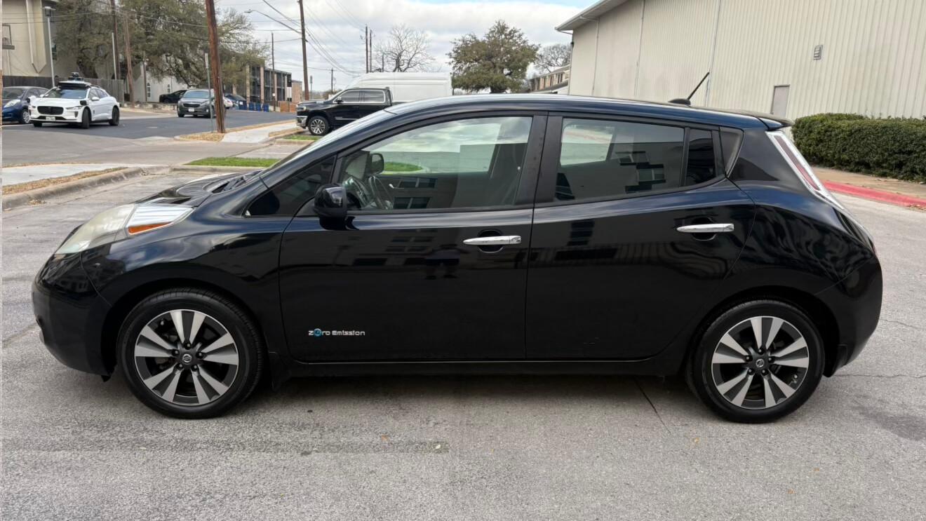 Nissan LEAF 2016 in 