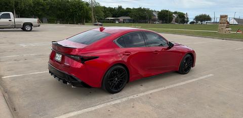 Lexus IS 2024