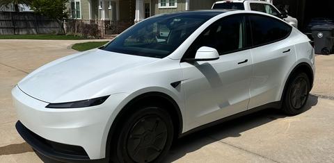 Tesla Model Y 2026