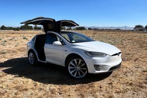 Tesla Model X 2017 in Los Angeles