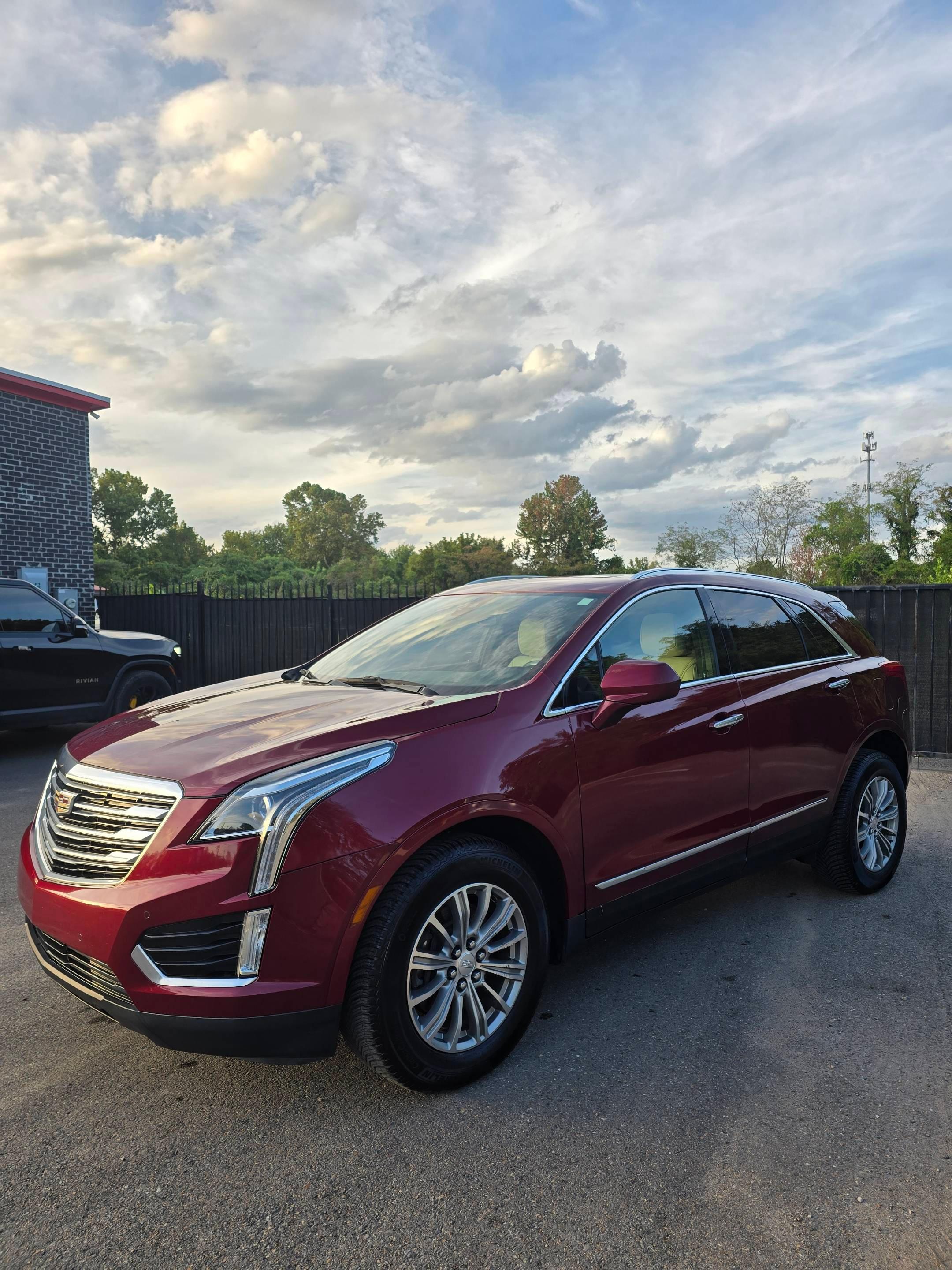 Cadillac XT5 2017 in Memphis, TN