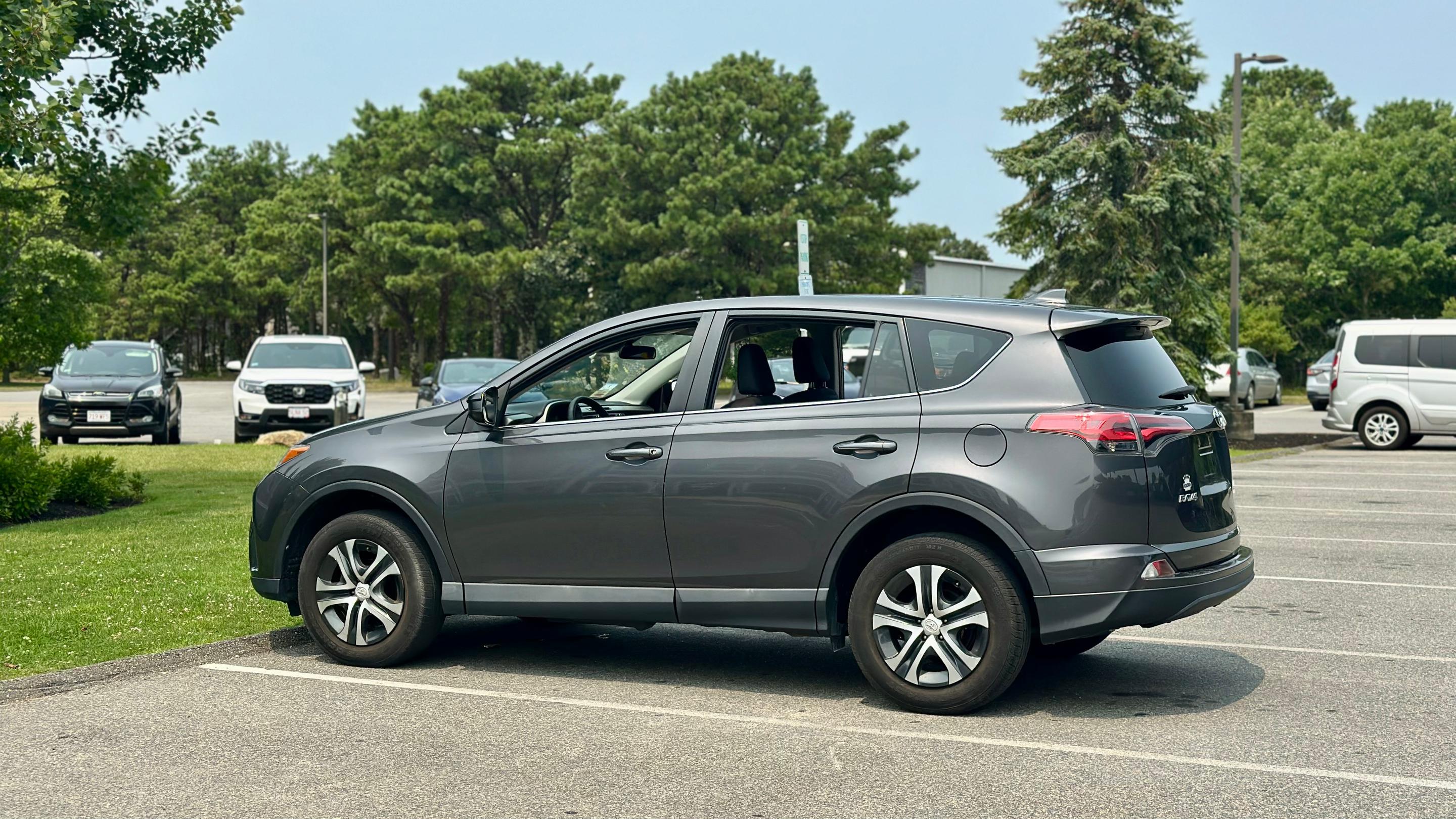 Toyota RAV4 2018 in Oak Bluffs, MA