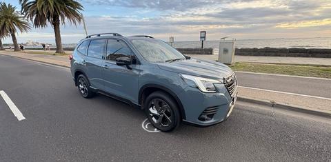 Subaru FORESTER 2025