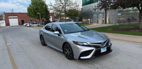 Toyota Camry 2021