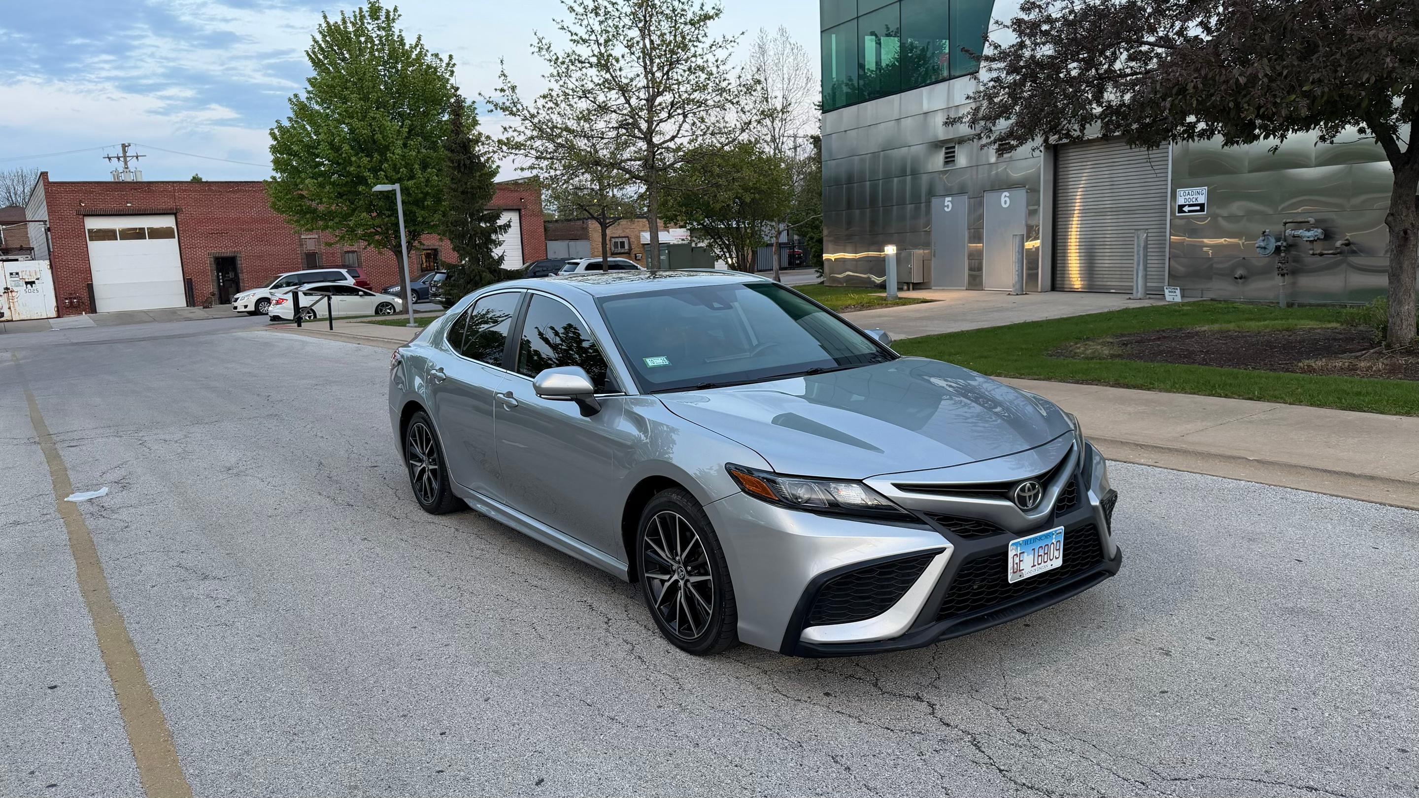 Toyota Camry 2021 in Chicago, IL