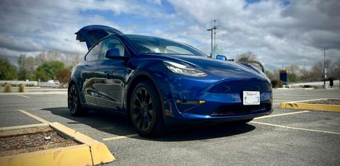 Tesla Model Y 2023