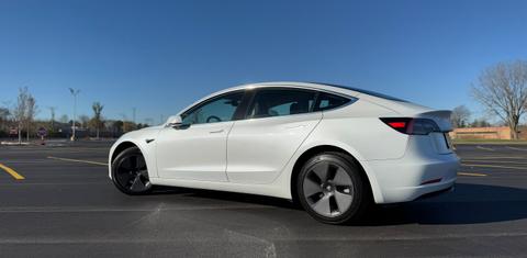 Tesla Model 3 2020
