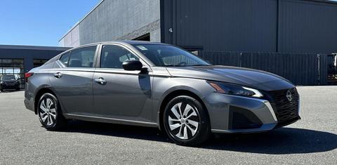 Nissan Altima 2025