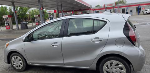 Toyota Prius c 2016