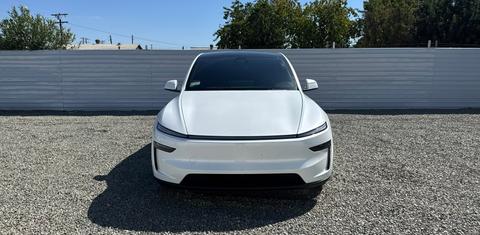 Tesla Model Y 2026