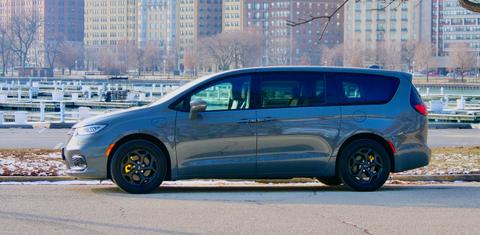 Chrysler Pacifica 2022