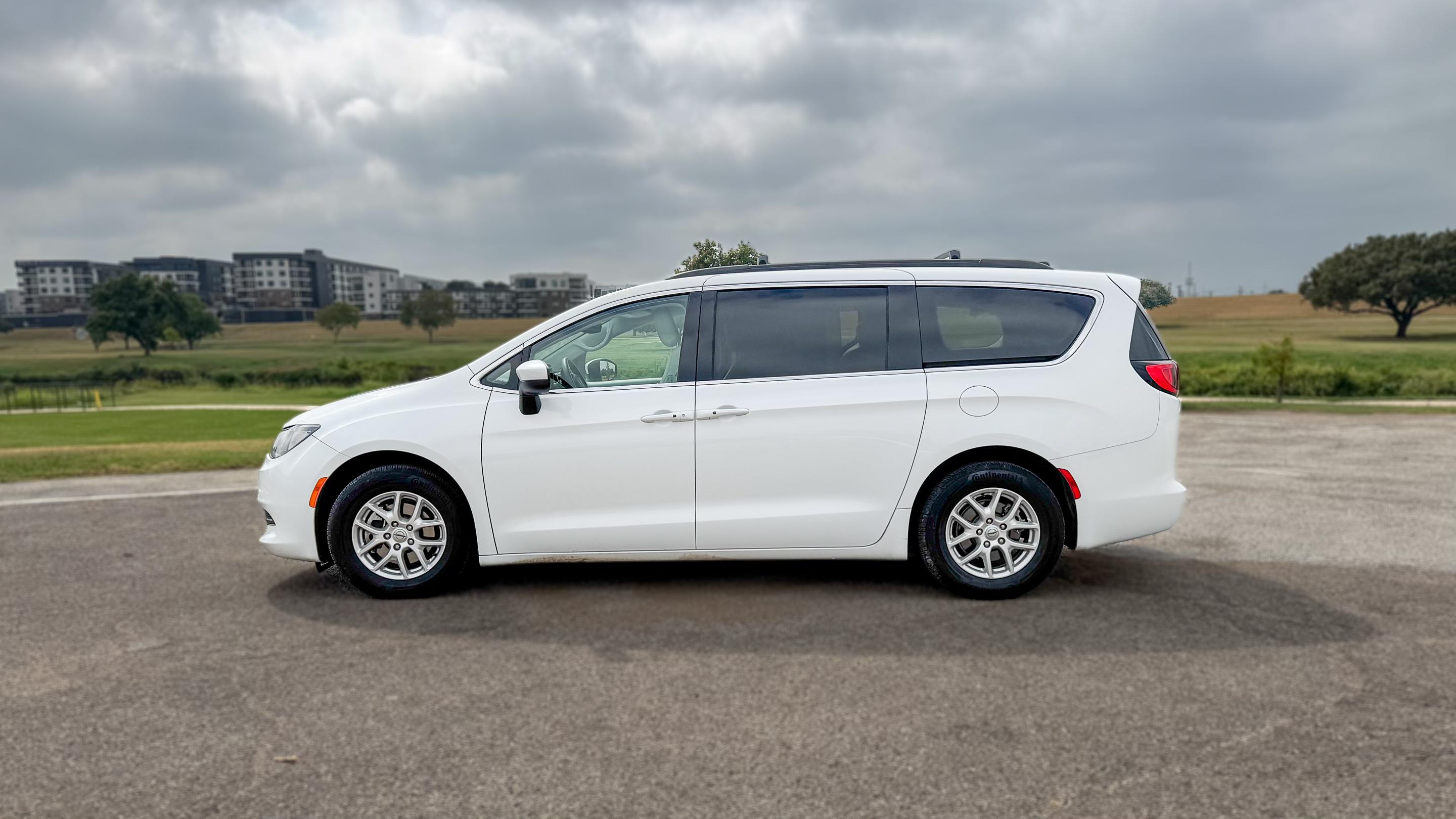 Chrysler Voyager 2021 in Fort Worth, TX