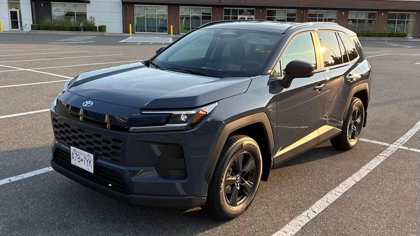 Toyota RAV4 Hybrid 2026 in Richmond, BC