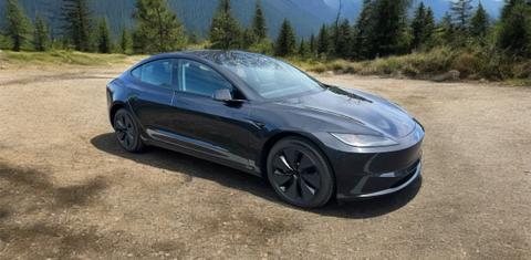 Tesla Model 3 2025