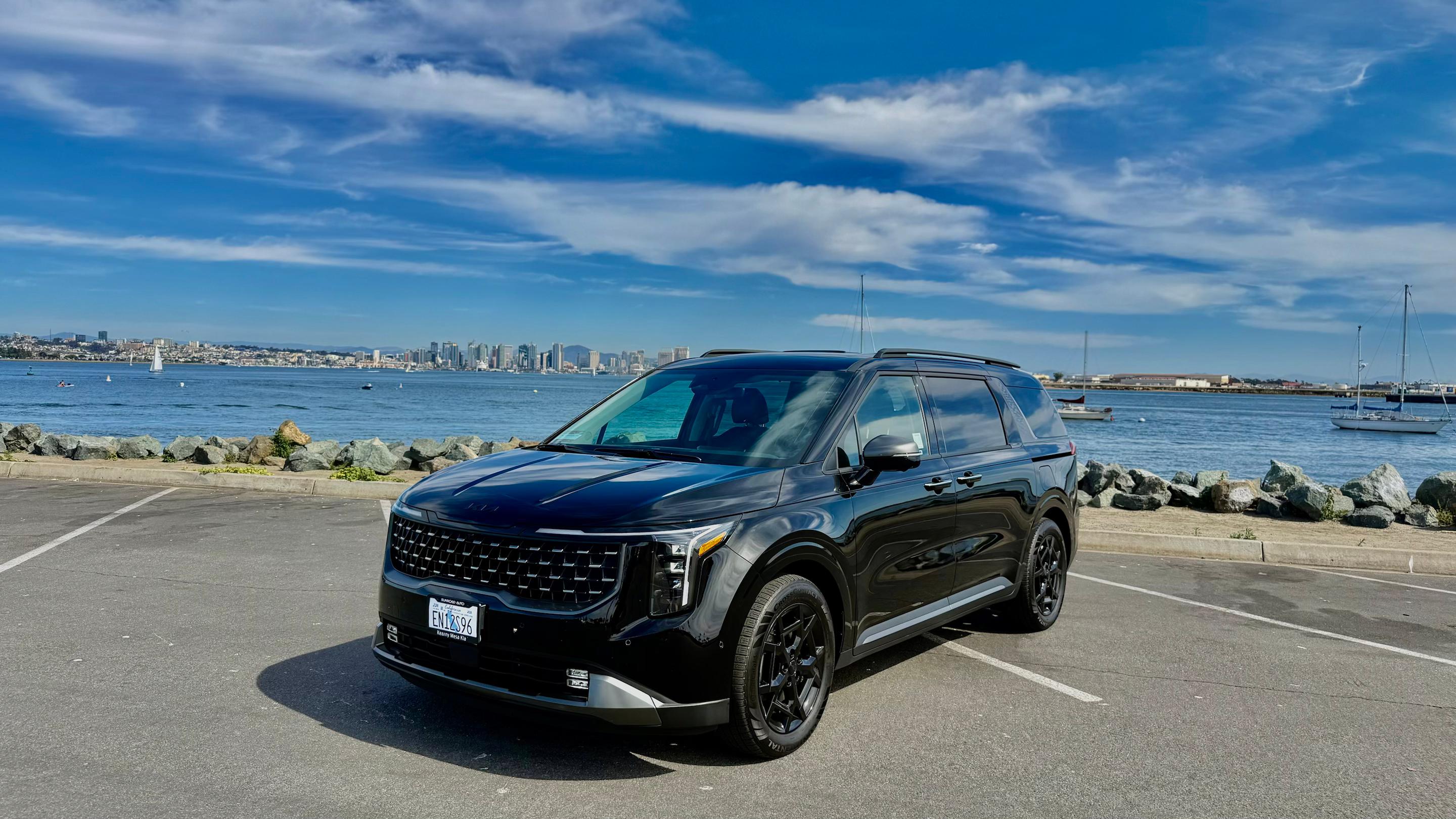Kia Carnival Hybrid 2026 in Chula Vista, CA