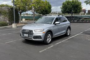 Audi Q5 2019 in Fontana