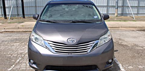 Toyota Sienna 2015