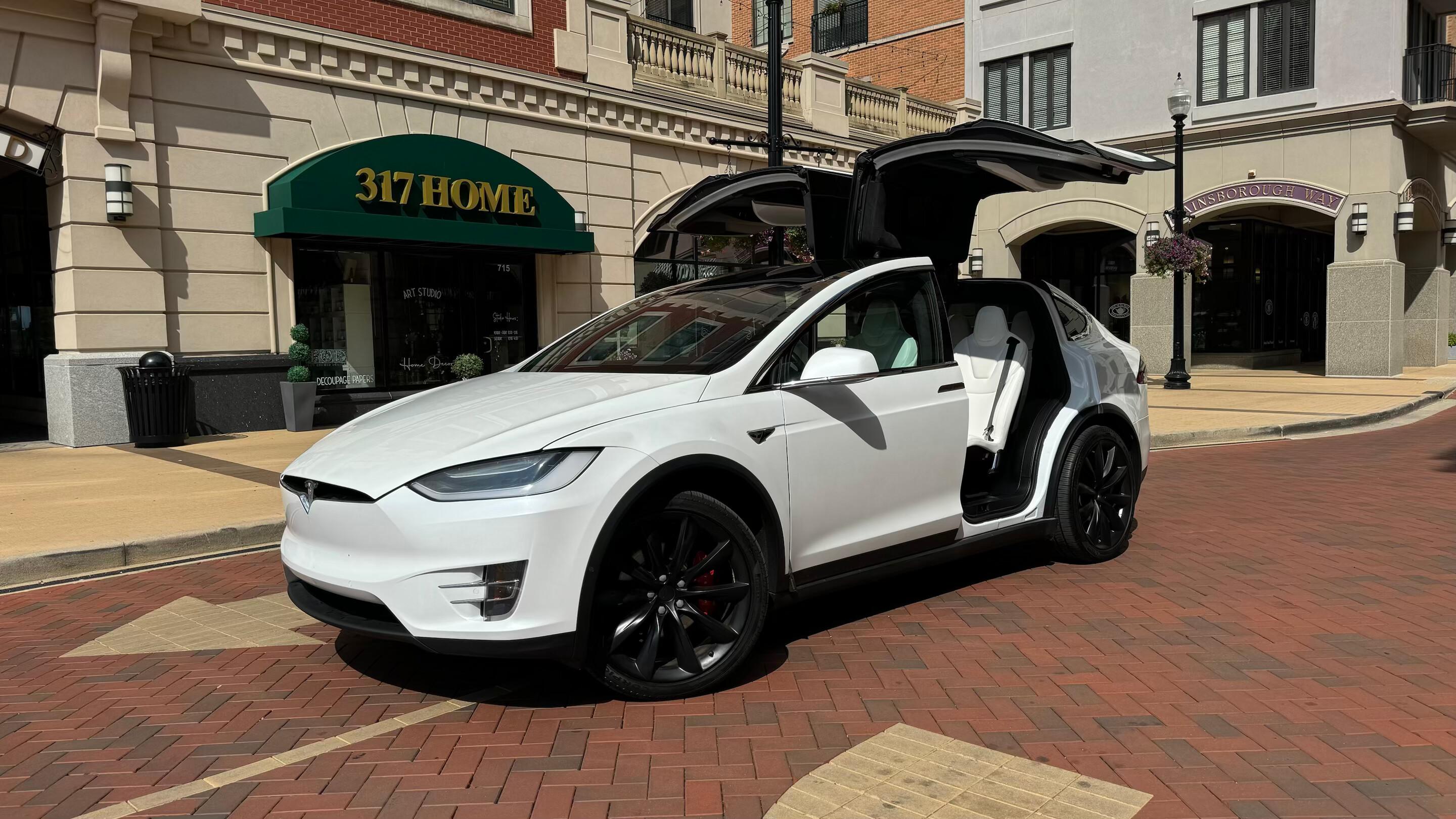 Tesla Model X 2019 in Carmel, IN