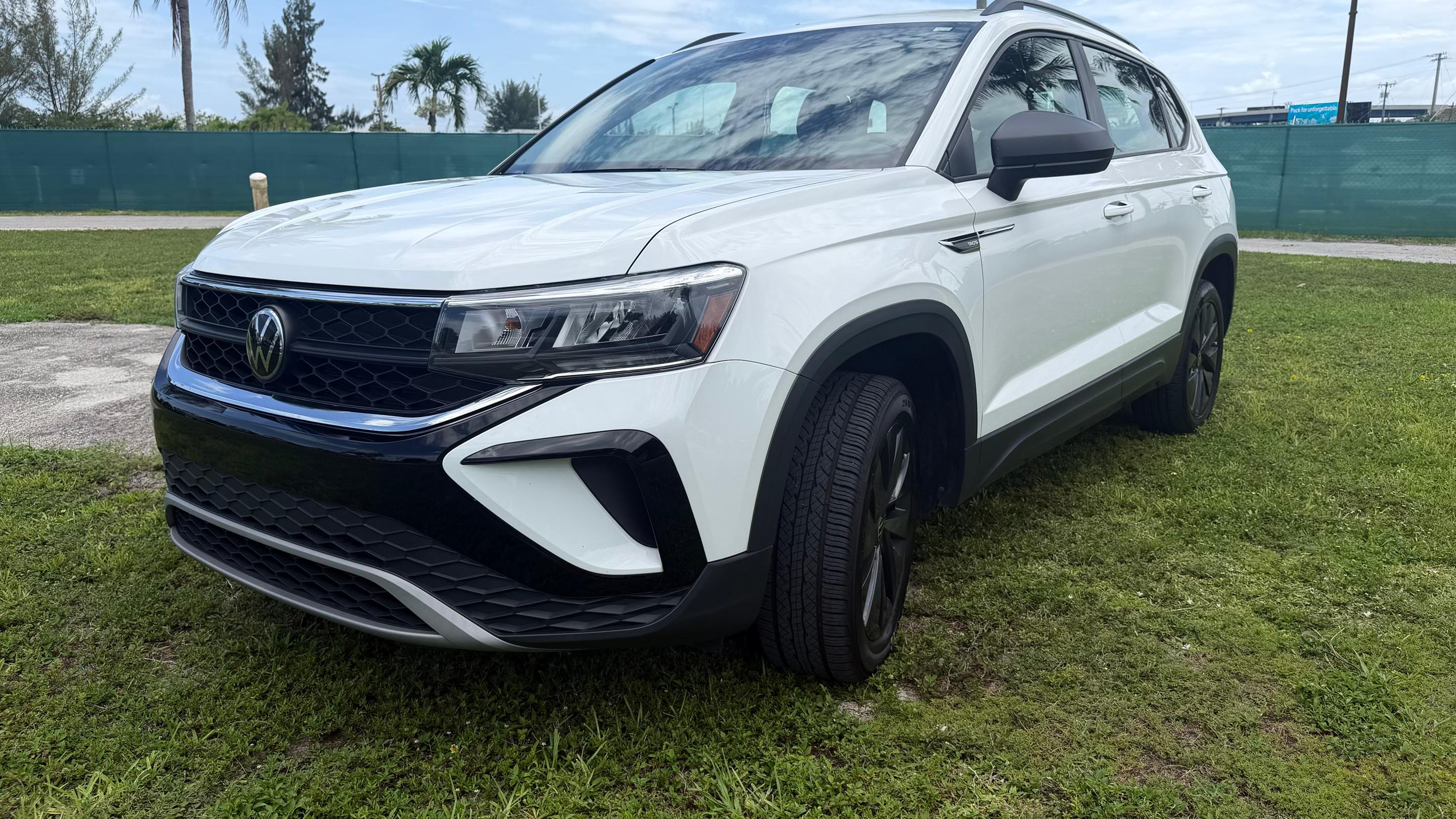 Volkswagen Taos 2024 in Fort Lauderdale, FL