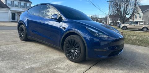Tesla Model Y 2023