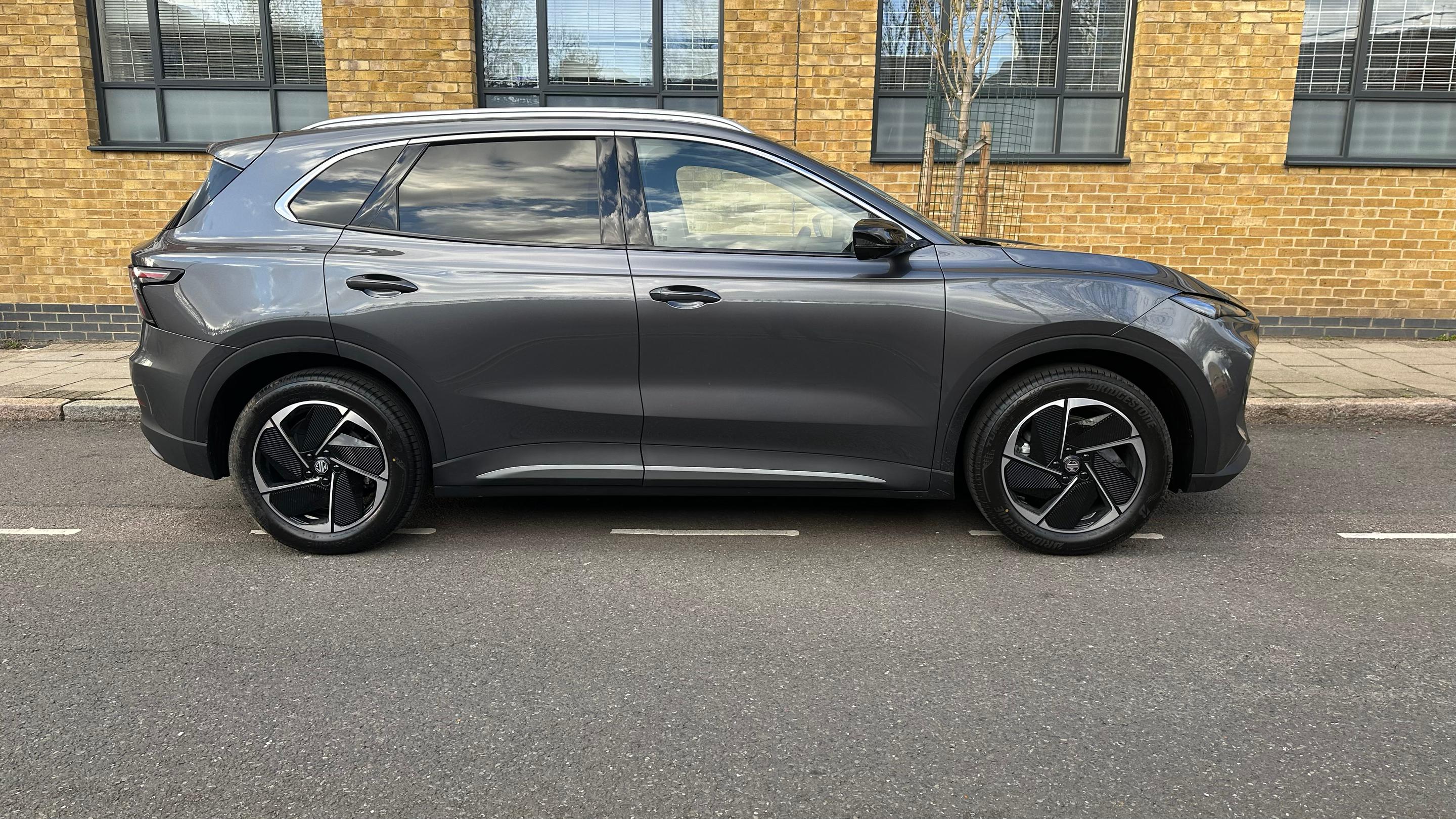 MG MGS5 EV 2026 in London