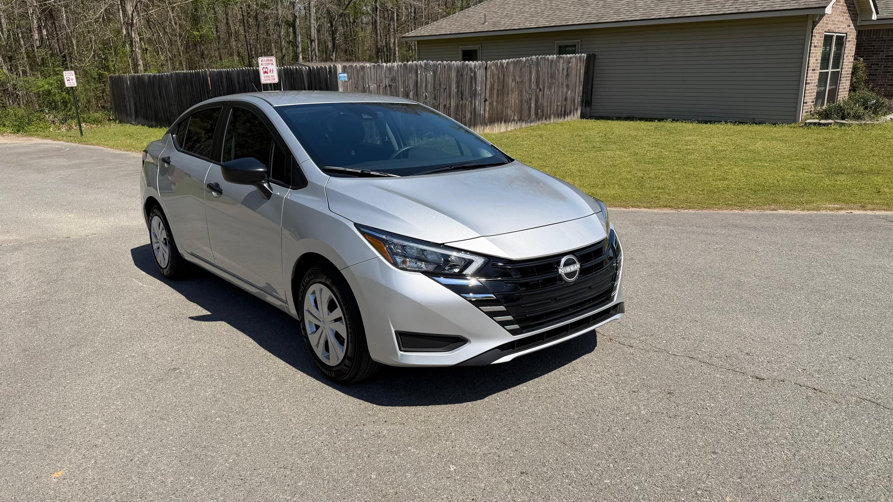 Nissan Versa 2025 in 