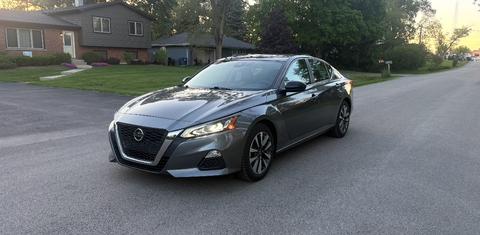 Nissan Altima 2021
