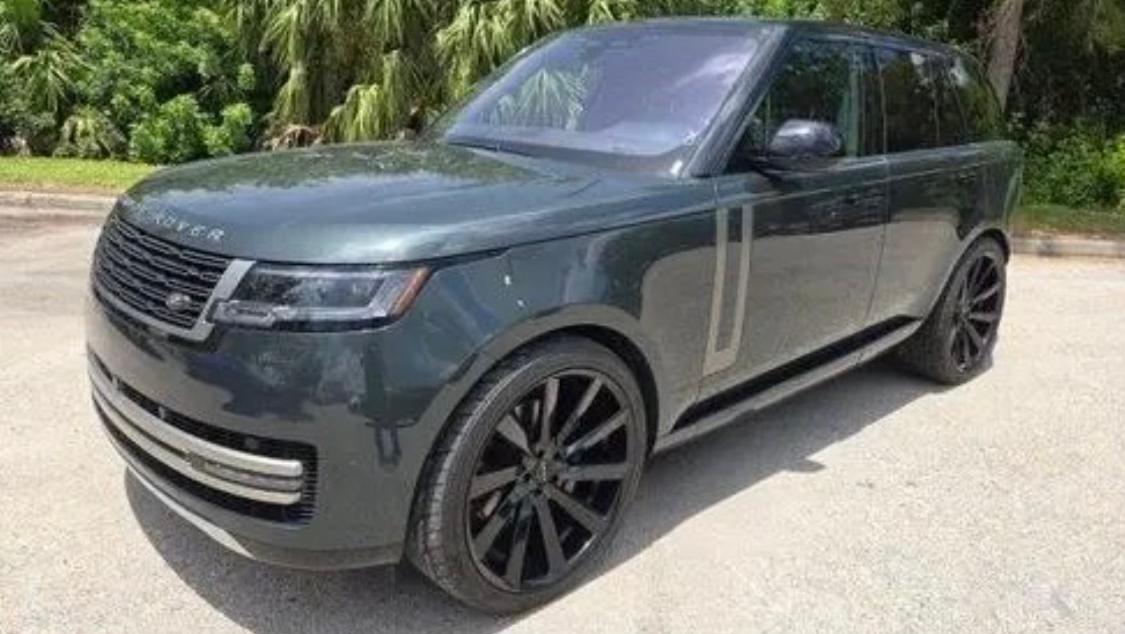 Land Rover Range Rover 2023 in 