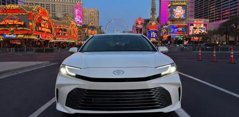 Toyota Camry Hybrid 2026