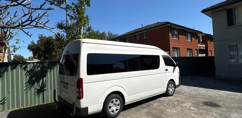 Toyota HIACE 2016