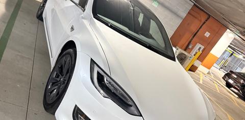 Tesla Model S 2019