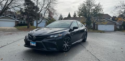 Toyota Camry 2021
