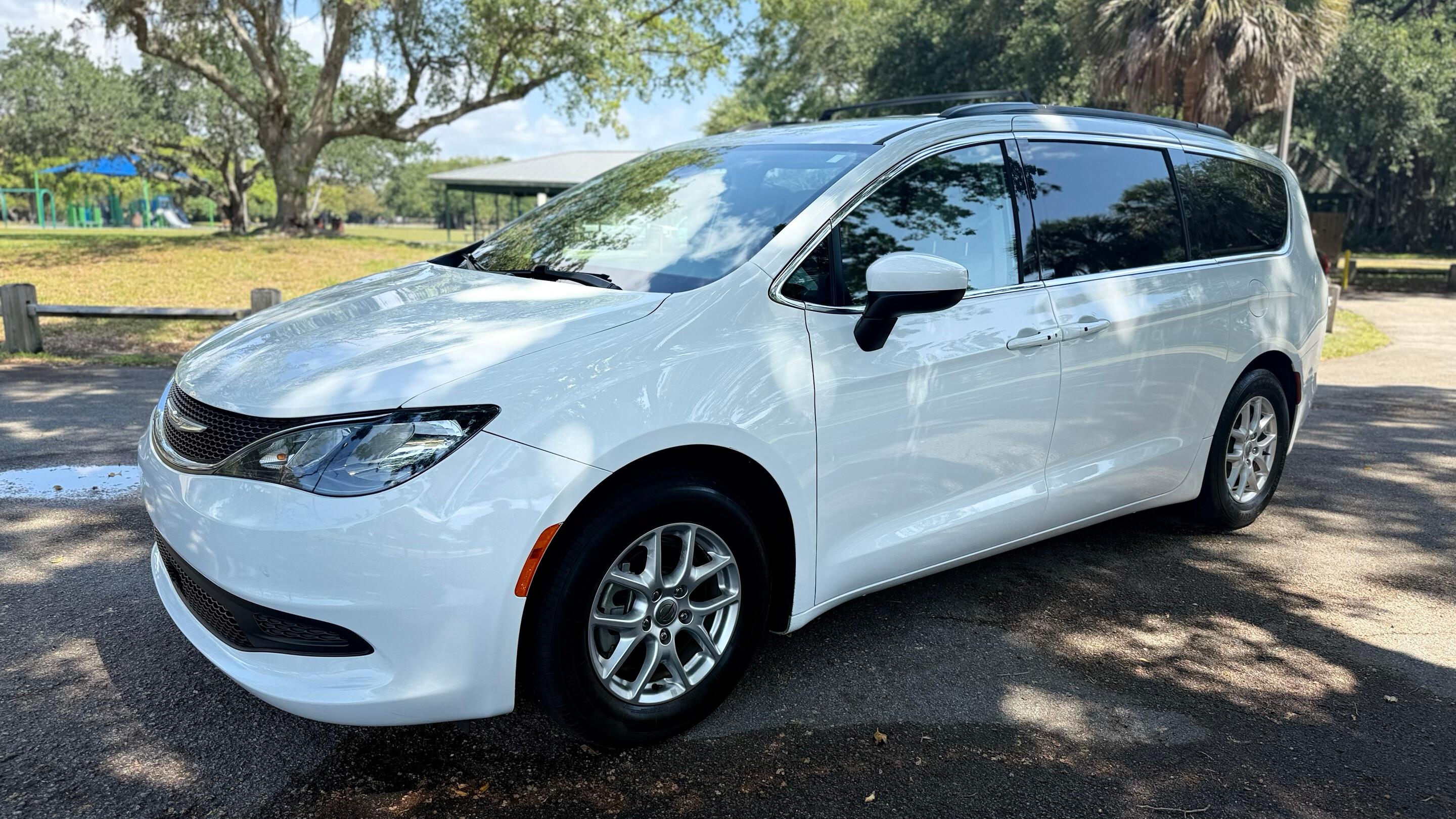 Chrysler Voyager 2021 in West Palm Beach, FL