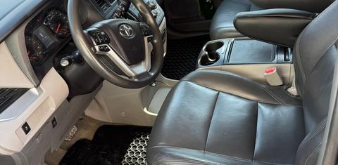 Toyota Sienna 2015