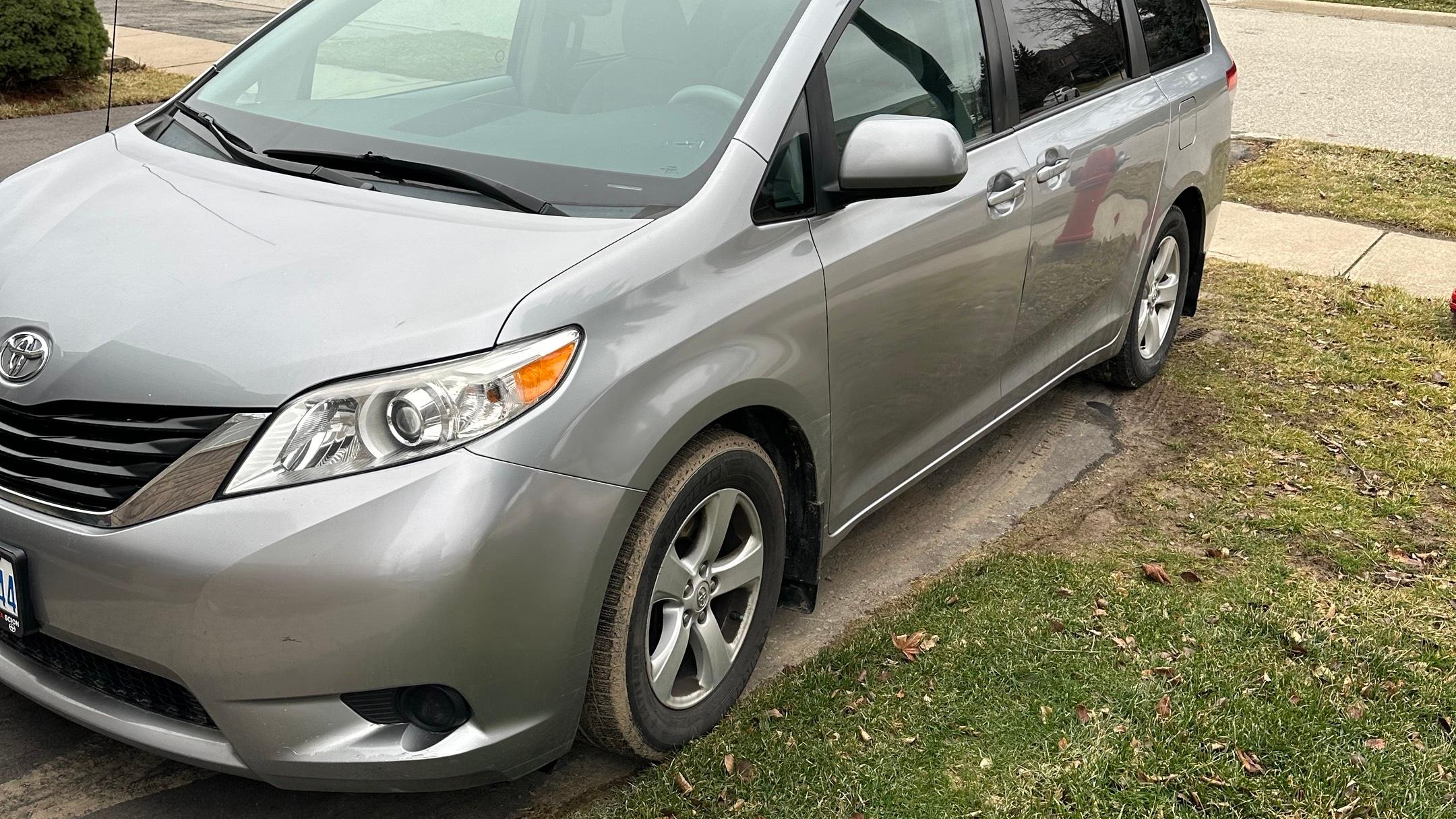 Toyota Sienna 2011 à 