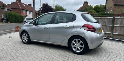 Peugeot 208 2017