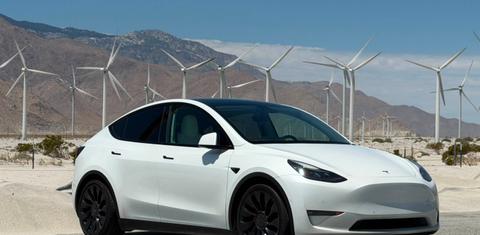 Tesla Model Y 2023