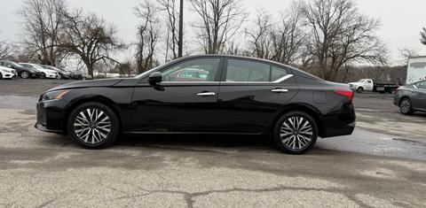 Nissan Altima 2025