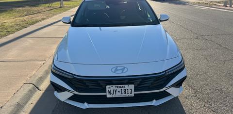 Hyundai Elantra 2025