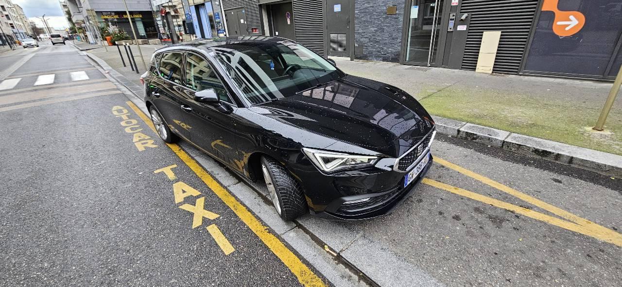 Seat LEON 2024 à Annemasse
