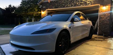 Tesla Model 3 2025
