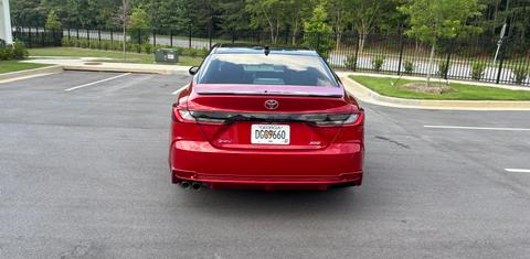 Toyota Camry Hybrid 2026