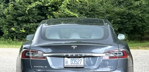 Tesla Model S 2016