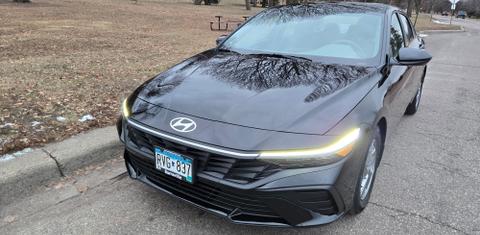 Hyundai Elantra 2024